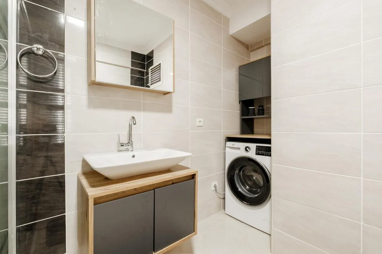 דירות איסטמבול Charming Flat 3 Min To Bull Statue 5 Min To Moda